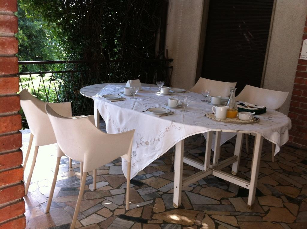 Bed and Breakfast La Casa Creativa Ломнаго Экстерьер фото